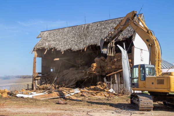 Barn Demolition in Turlock